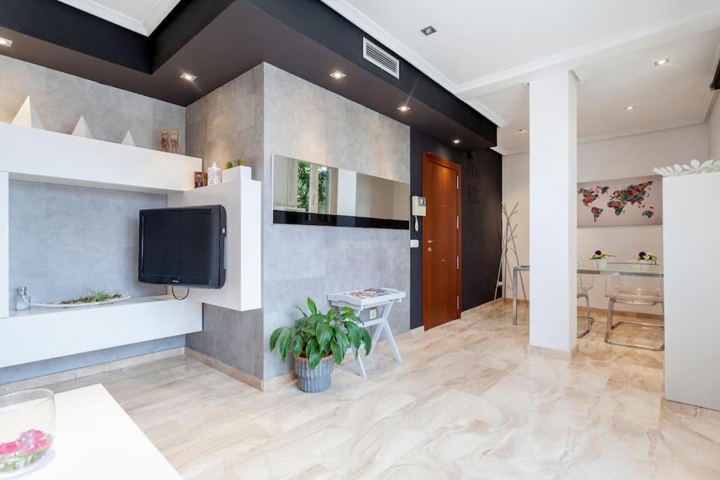 Penthouse On The Valencia