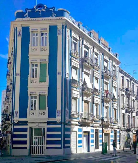 Heart Of Trendy Area Of Russafa With Lovely Terrace ! Au Coeur De Ruzafa Avec Belle Terrasse ! Apartamento *