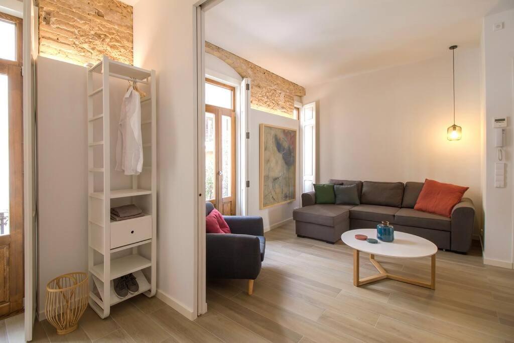 Apartamento Heart Of Trendy Area Of Russafa With Lovely Terrace ! Au Coeur De Ruzafa Avec Belle Terrasse ! Valencia