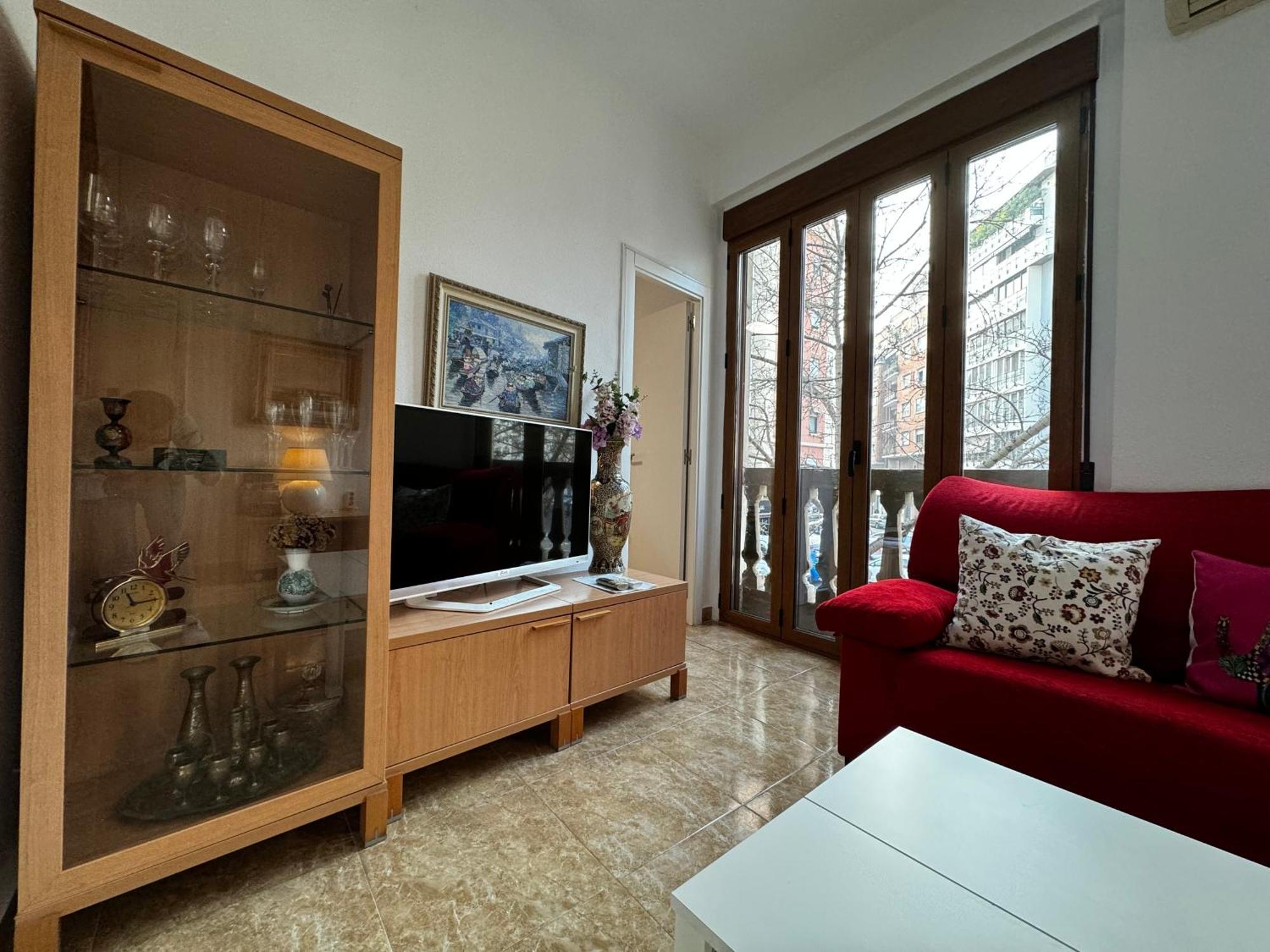 Russafa Codrut Apartamento *