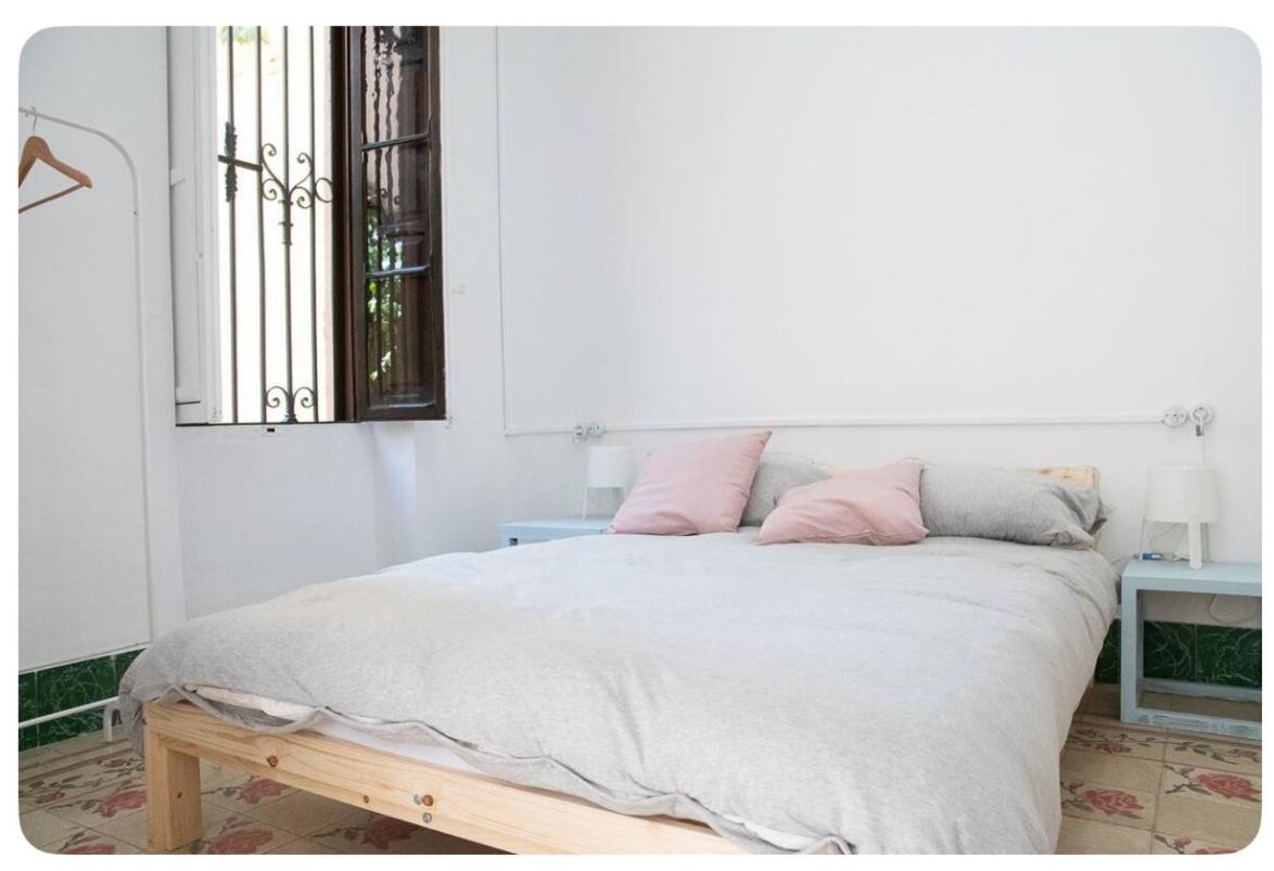 Pensión Con Bano Privado 1 Cama De Matrimonio *