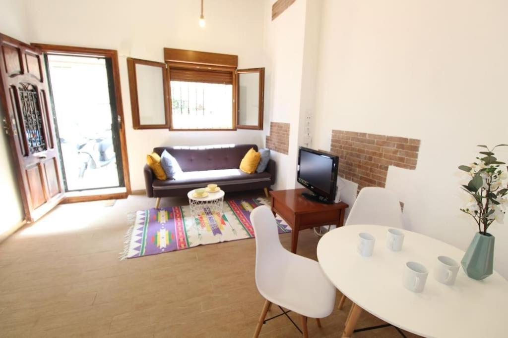 Casa Tipica Del Cabanyal Apartment *