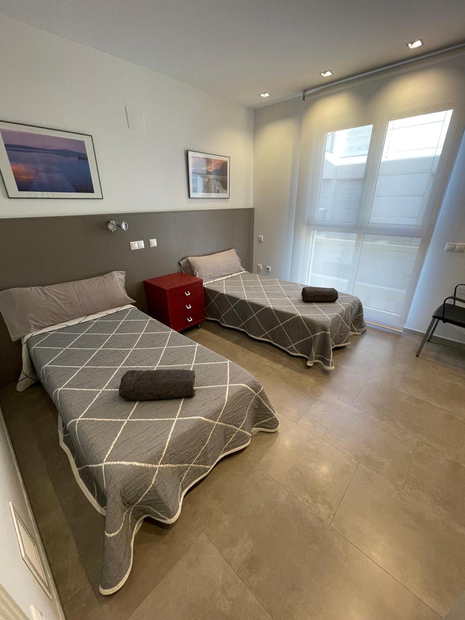 Primera Linea Playa Patacona, Apartamento *