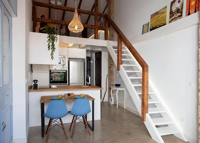 Florit Flats - Charming Apartment With Interior Terrace In Cabanyal Near The Beach