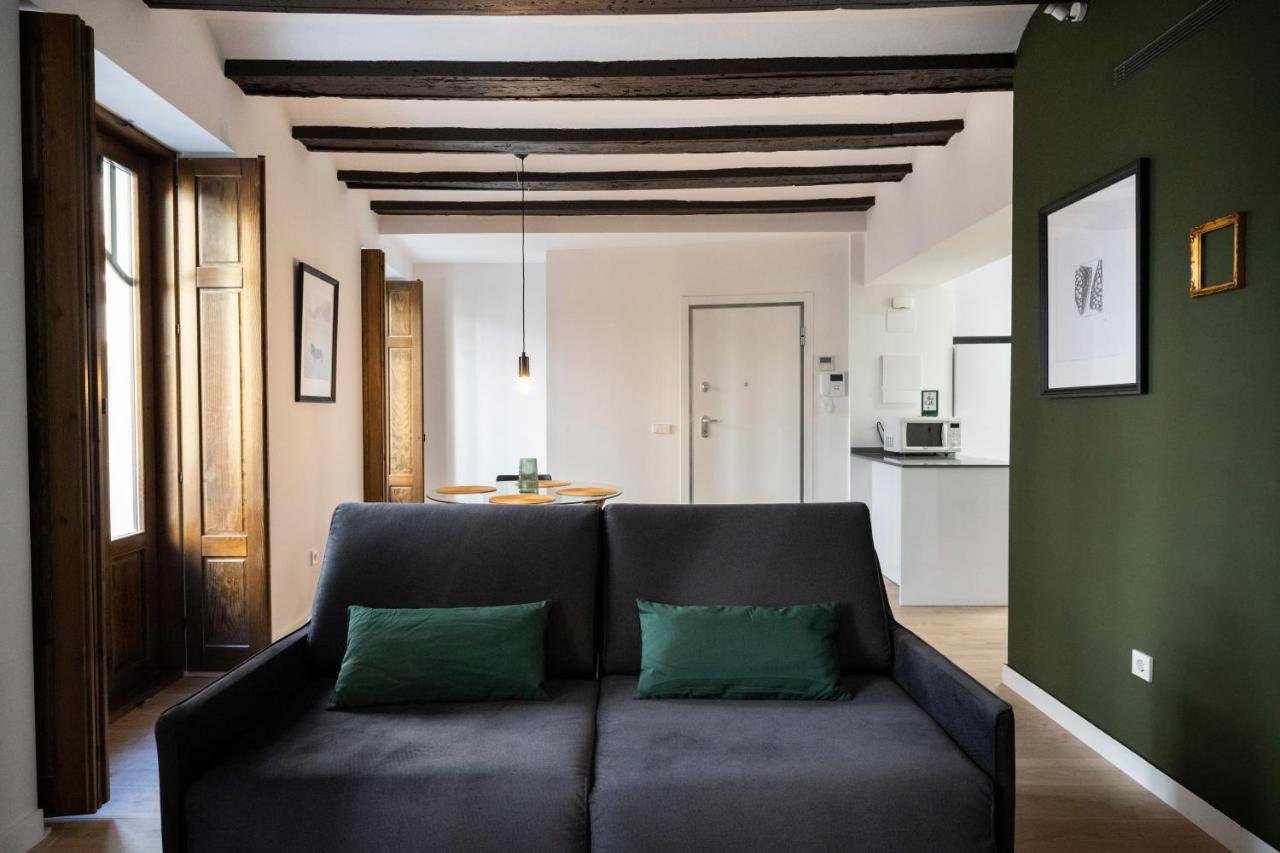 Total Ayuntamiento Apartamento