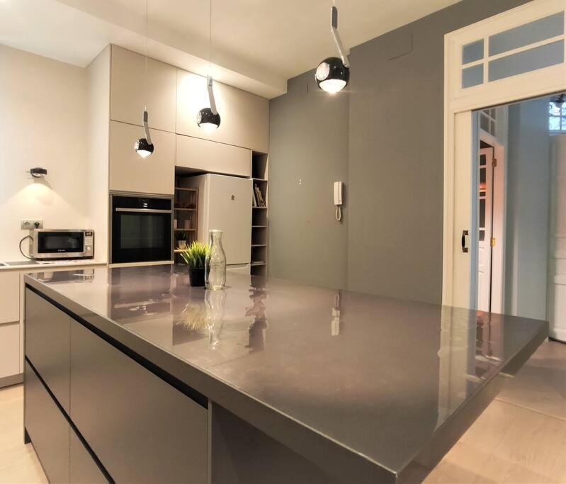 Apartamento De Lujo Frente Al Mercado Colon. Only Adults Valencia