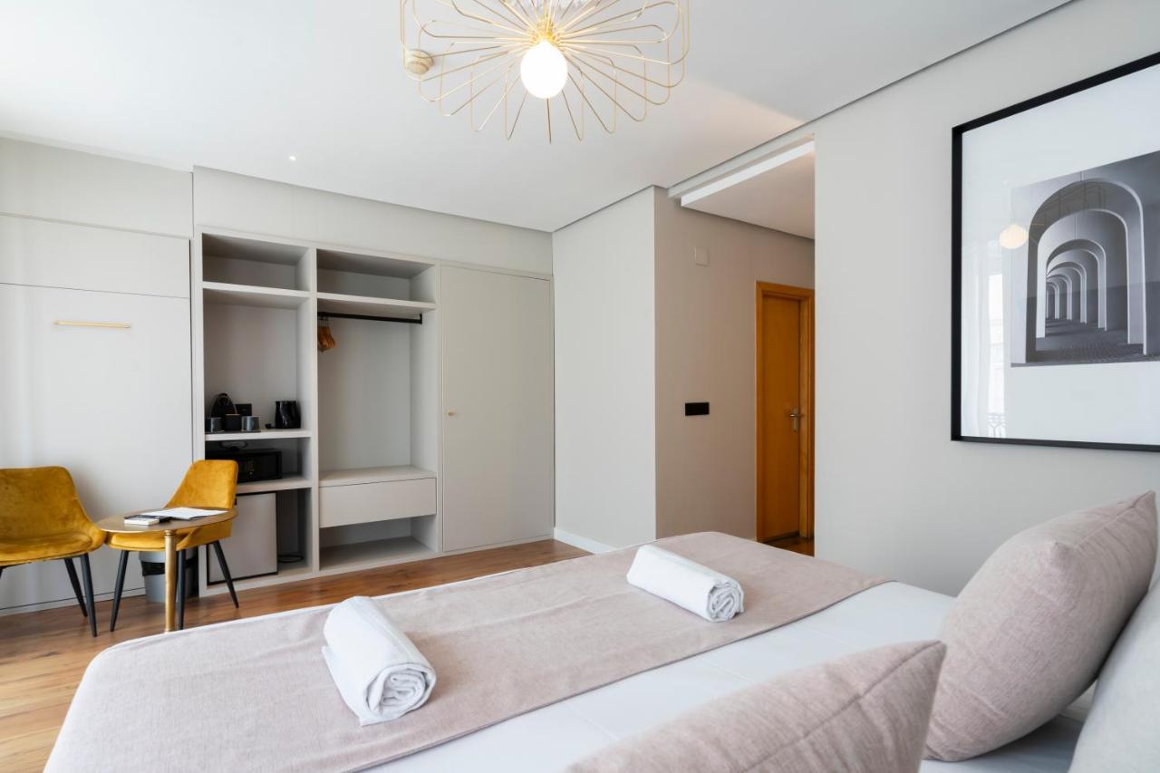 & Co. J. Botanico Boutique Hotel