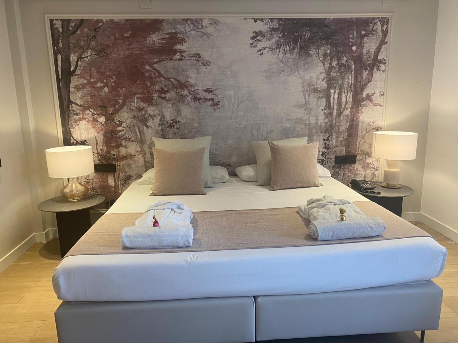 & Co. J. Botanico Boutique Valencia
