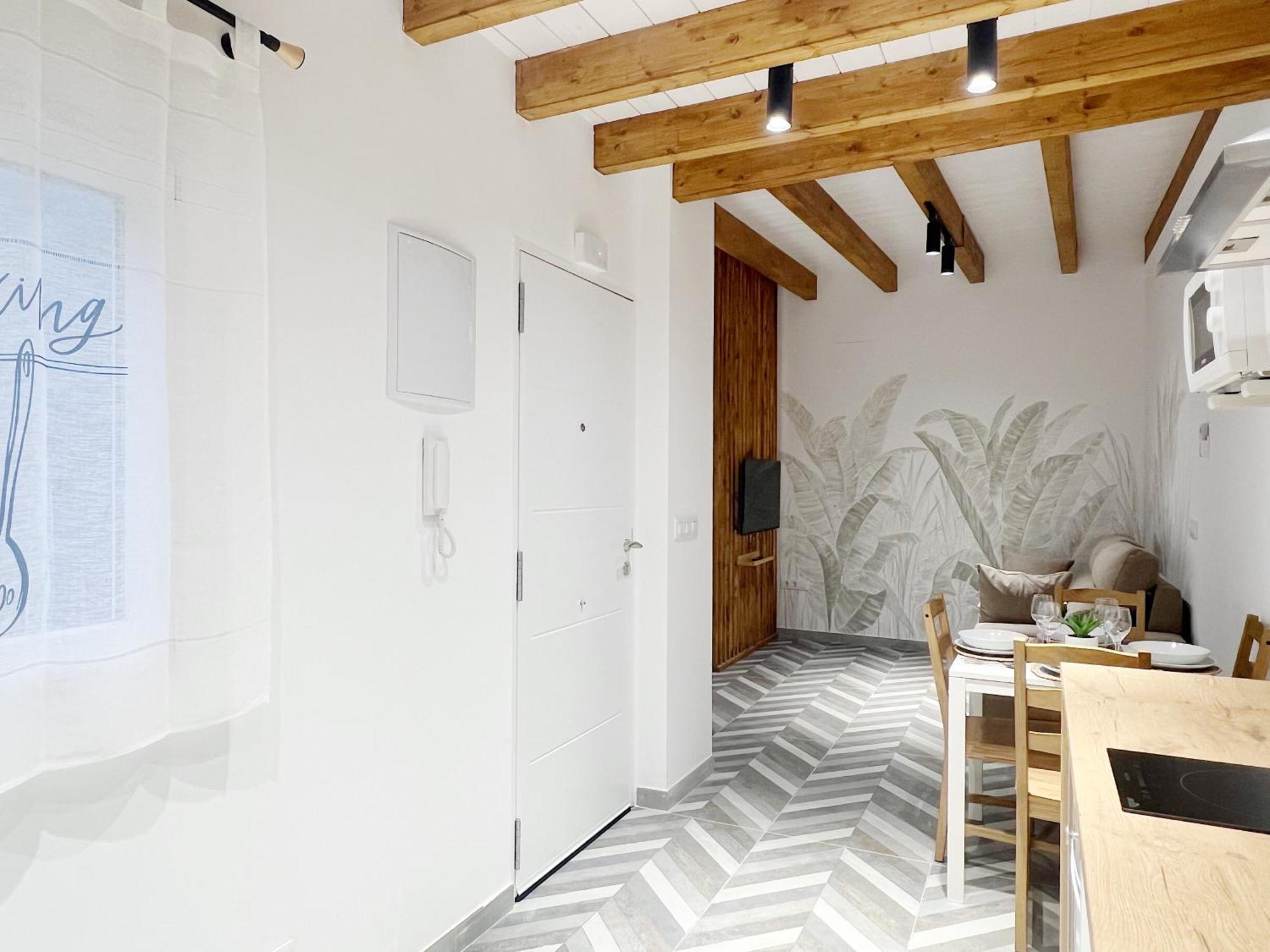 Encantador Vigas De Madera Apartamento Valencia
