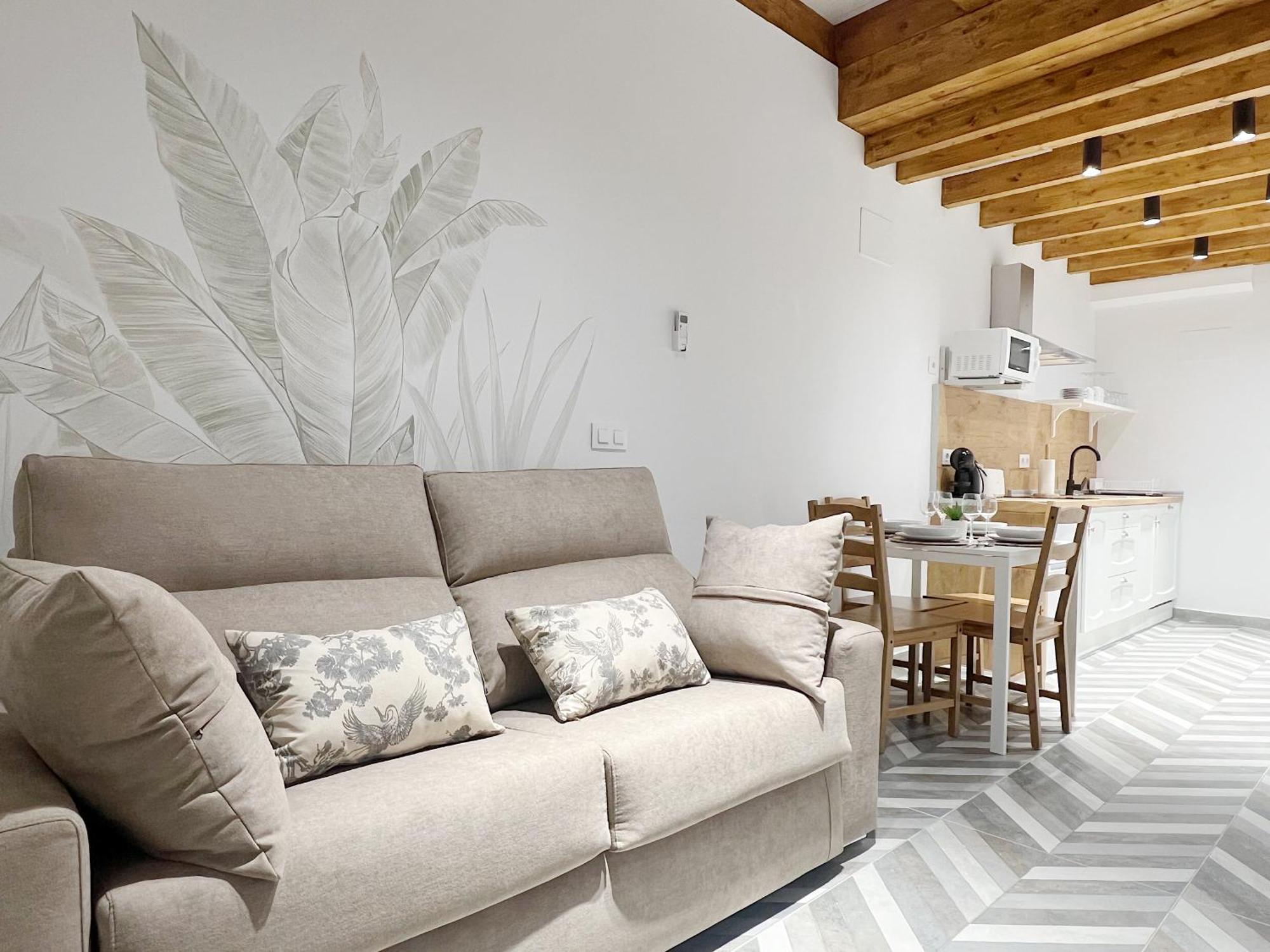 Encantador Vigas De Madera Apartamento *