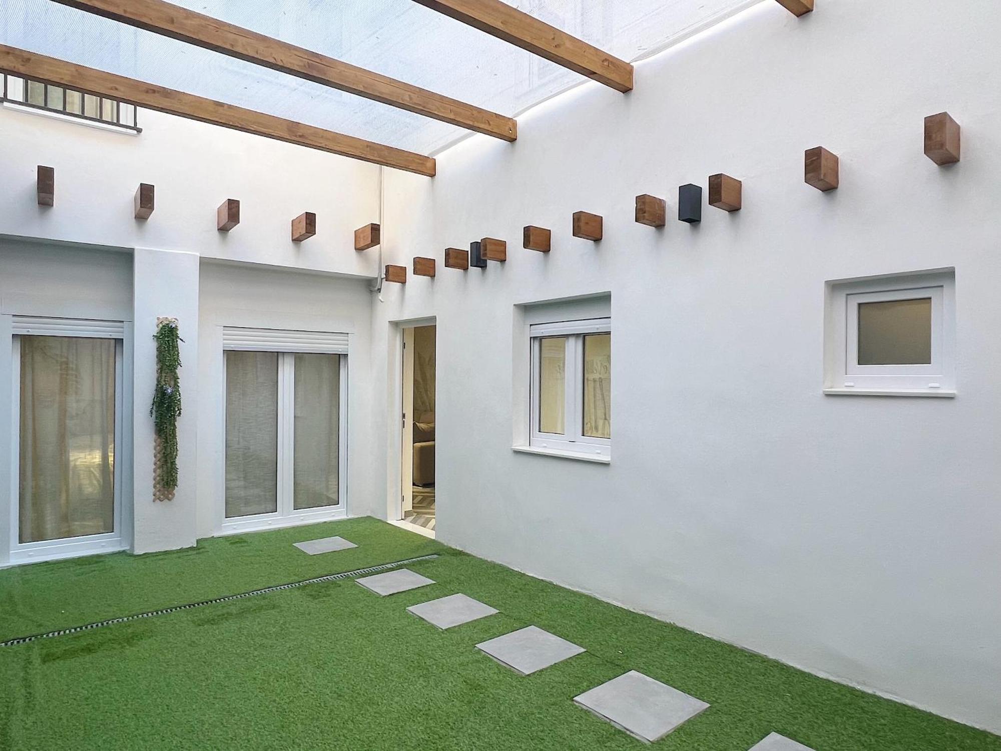 Apartamento Encantador Vigas De Madera