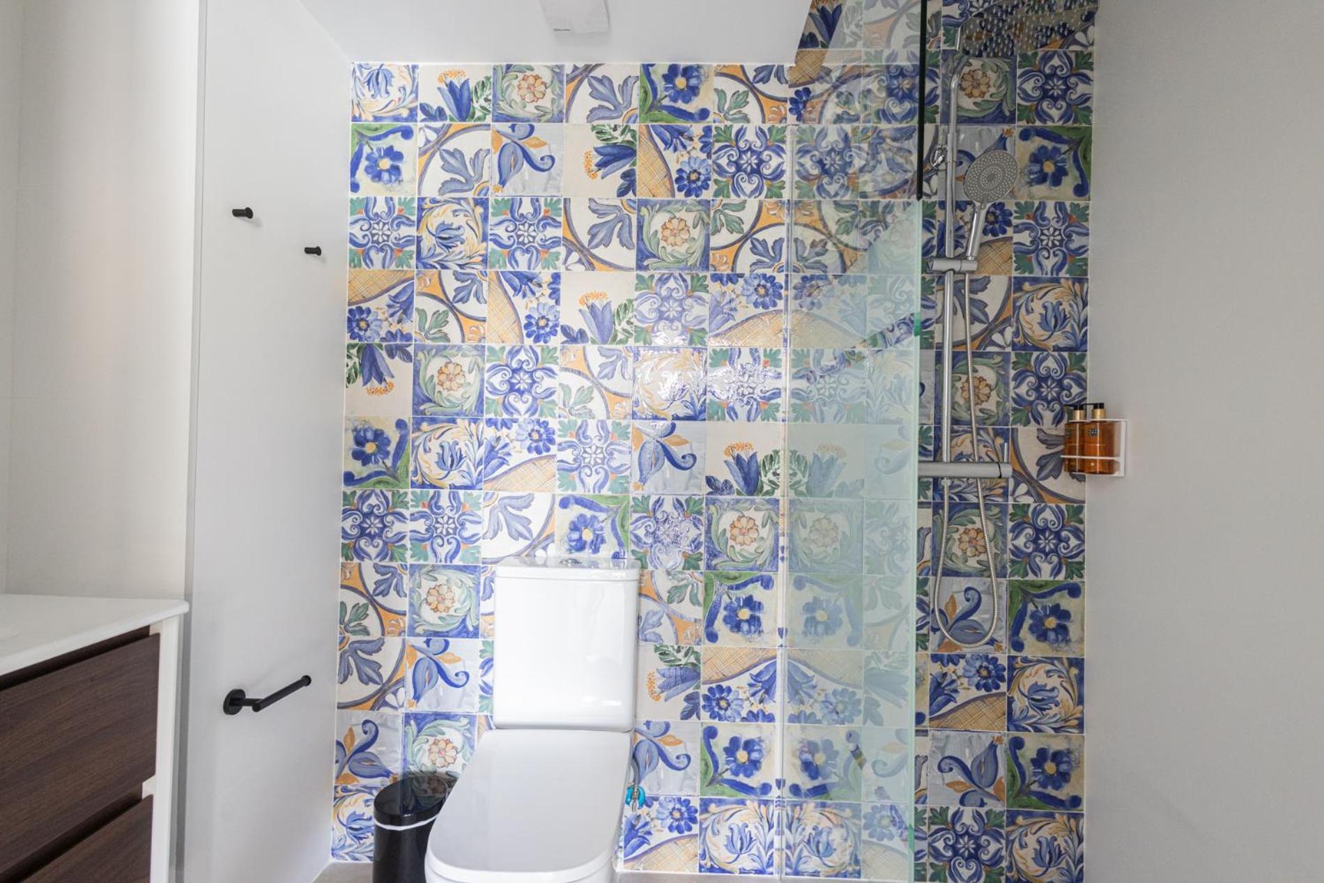 Florit Flats - Traditional Valencia Ceramic Apartments, Bicycles For You! Apartment Valencia