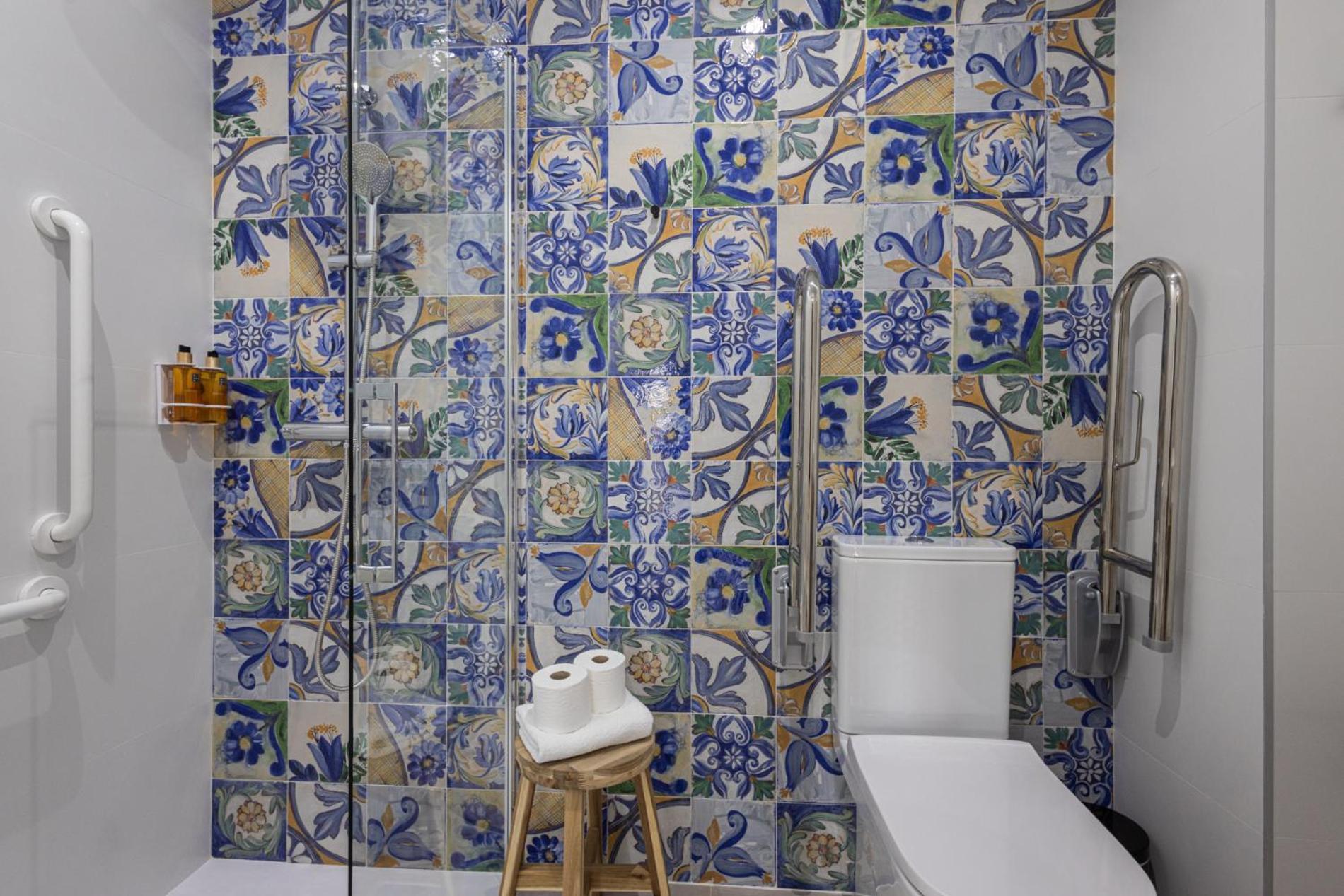 Apartment Florit Flats - Traditional Valencia Ceramic Apartments, Bicycles For You!
