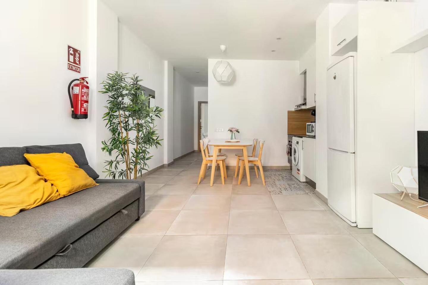 Apartamento Vivienda Junto A Ruzafa / 6 Pax