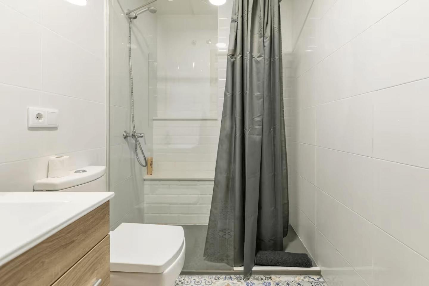 Vivienda Junto A Ruzafa / 6 Pax * Valencia