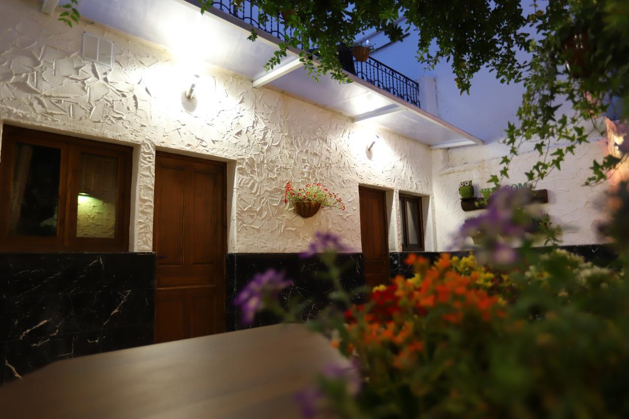 Aparthotel Buho House *