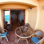 Apartamento primera línea de playa.