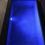 Pequeño Apartamento con Mini Piscina (Temperatura ambiente)