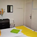 Double Cozy Room. Ruzafa - Perfect Place To Stay