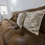 Florit Flats - The Apolo Studio
