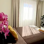 Cozy Modren Apartment On Malvarrosa Beach