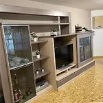 Precioso Apartamento Junto Al Centro Con Garaje