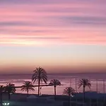 Precioso Apartamento Con Vistas Al Mar. Piscina.
