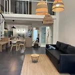 Alex- Duplex Apartment- City