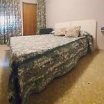 Apartamento de 3 habitaciones cama de matrimonio