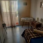 Cozy Private Room 1