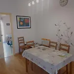 Cozy Private Room 1