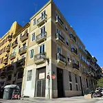 Flats Friends Torres Quart