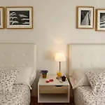 LUMINOSO. COMODO. ACOGEDOR. WIFI. Junto a AVE