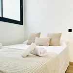 Avakian Valencia Centro