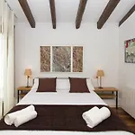 Bet Apartments - Trinitarios Apartments