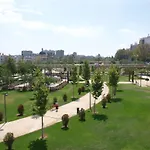 Apartup Yellow Opera View