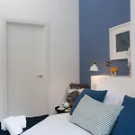 Singularstays Marina