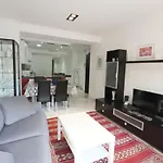 Precioso apartamento al lado de las Torres de Serrano