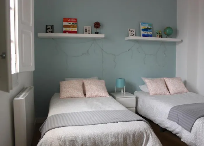 Florit Flats - The Ausias March Apartment