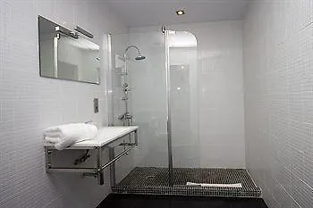 Luxe Rooms