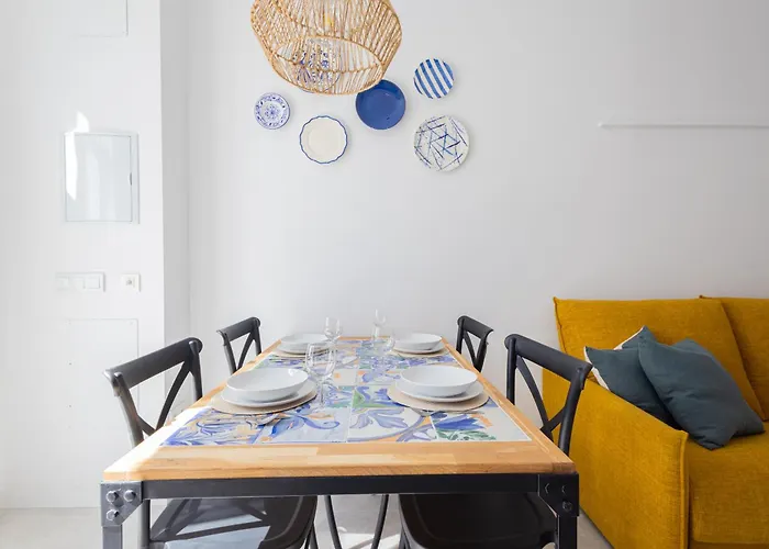 Florit Flats - The Joaquin Sorolla Apartment I