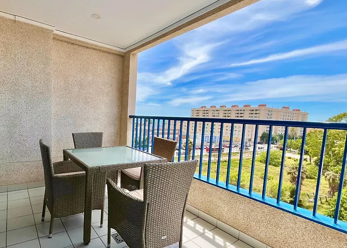Blue Beach Apartment+Oceanview+Private Parking