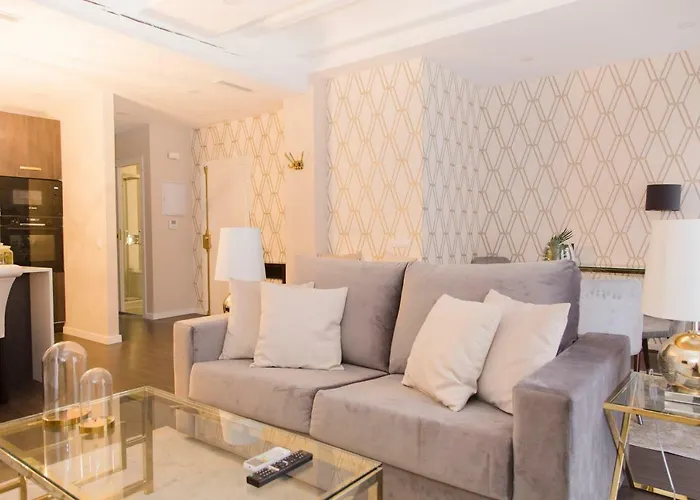 MD Julio Antonio Apartment Center