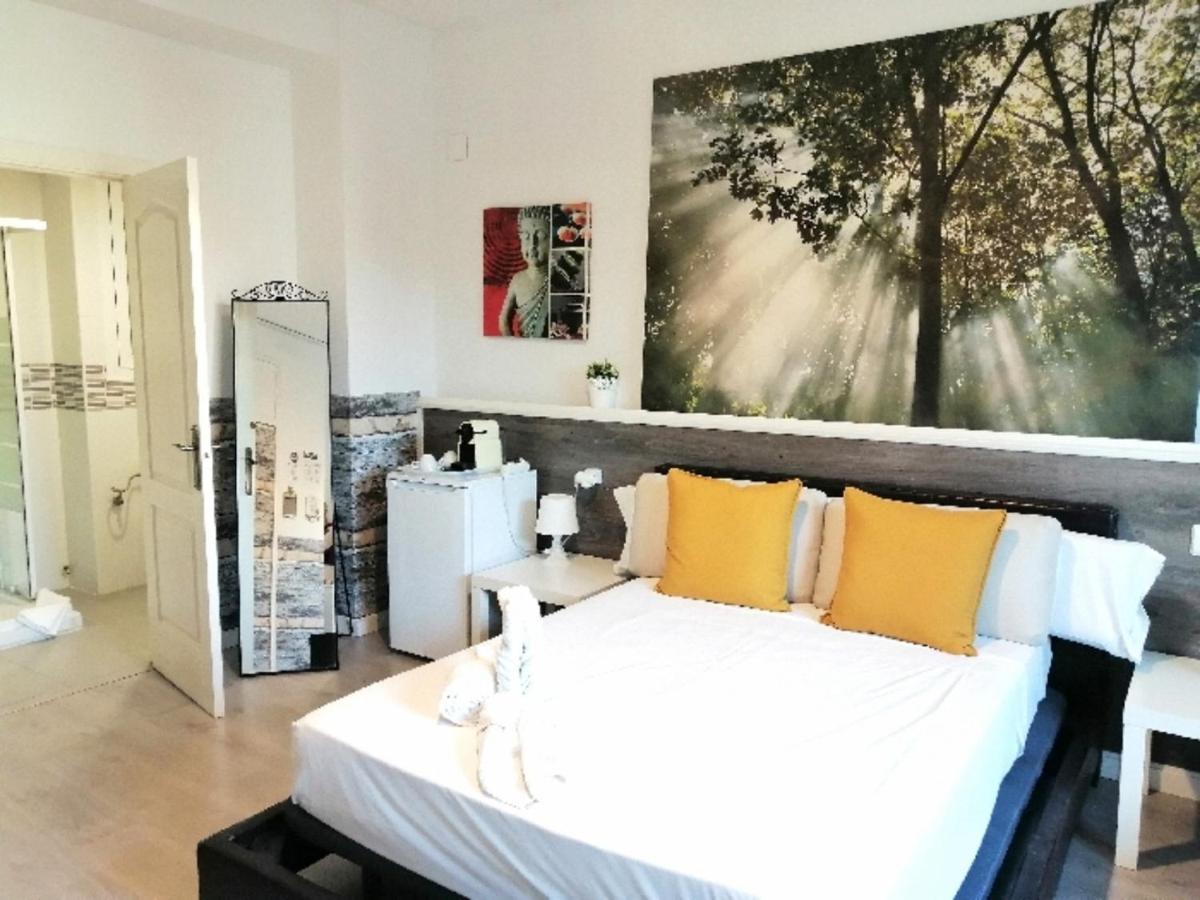 Suits You: Adults-only Centro Historico With Auto Check-in Valencia