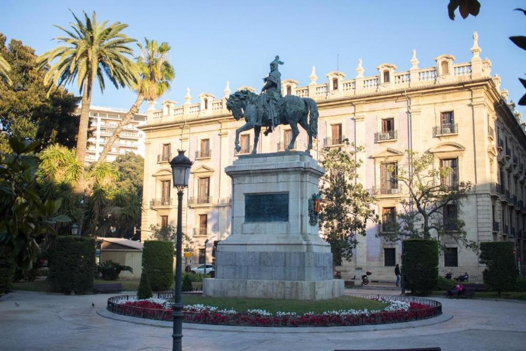 - El Magnanimo Bed and breakfast