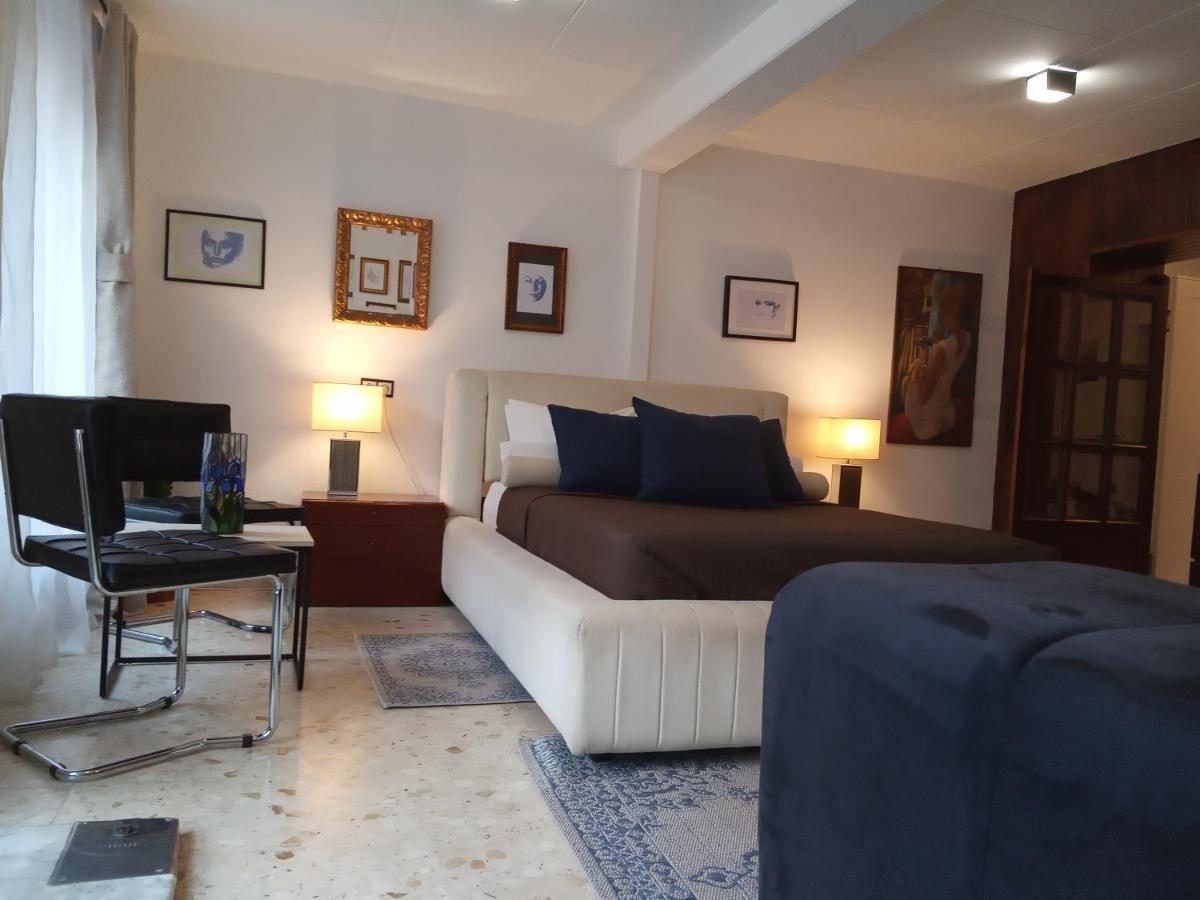 Casa Con Palmera - Port Valencia
