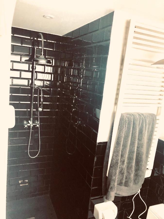 Hab Doble Bano Privado Piso Compartido Ciudad Artes Ciencia Homestay *