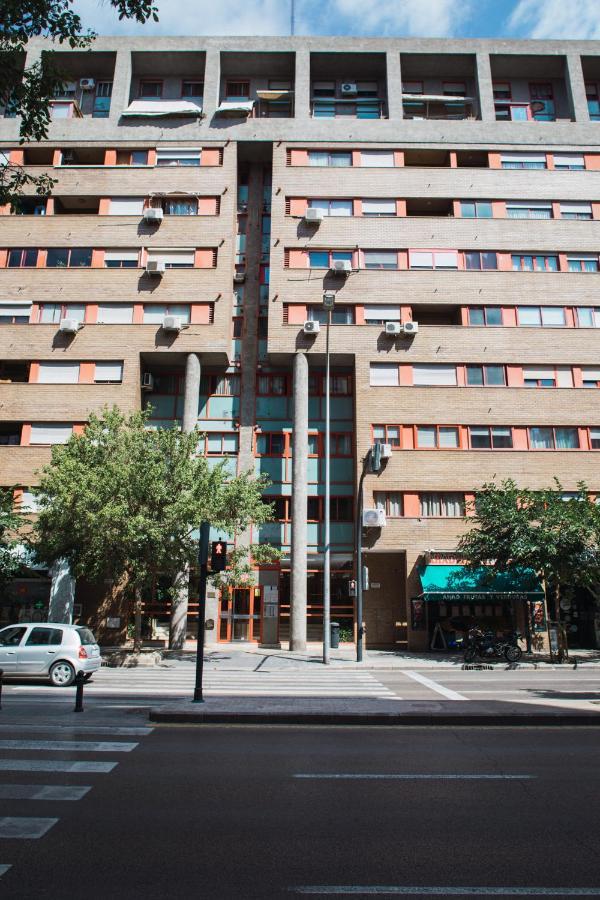 Florit Flats - Cozy 2 Bedroom By The Of Arts And Science Apartment *