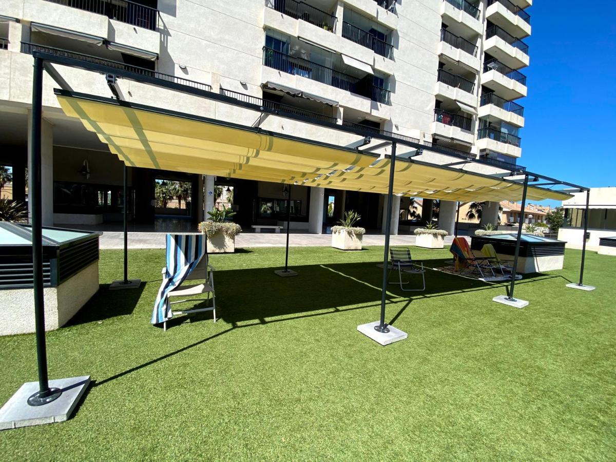 M & B Apartment *