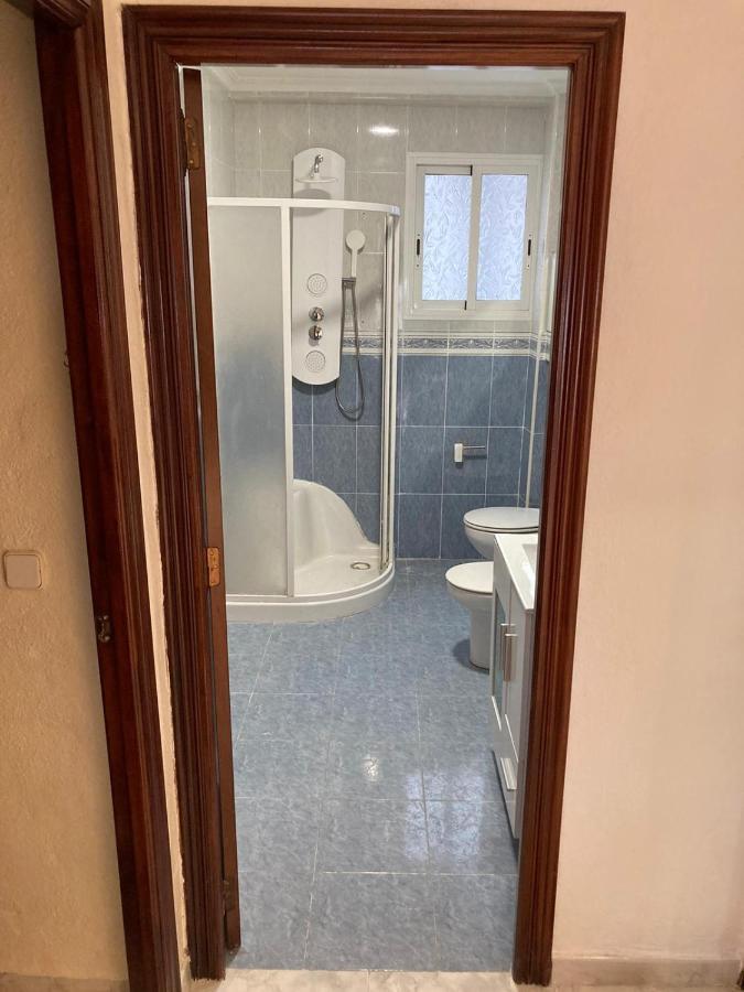 Apartamento A 100 Metros De La Playa Malvarrosa * Valencia